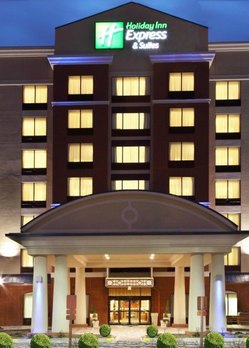 the exterior of a well known hotel chain painted by Modern Painting